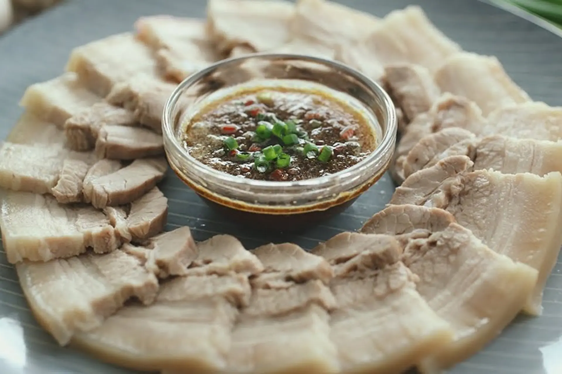 thịt ba chỉ luộc