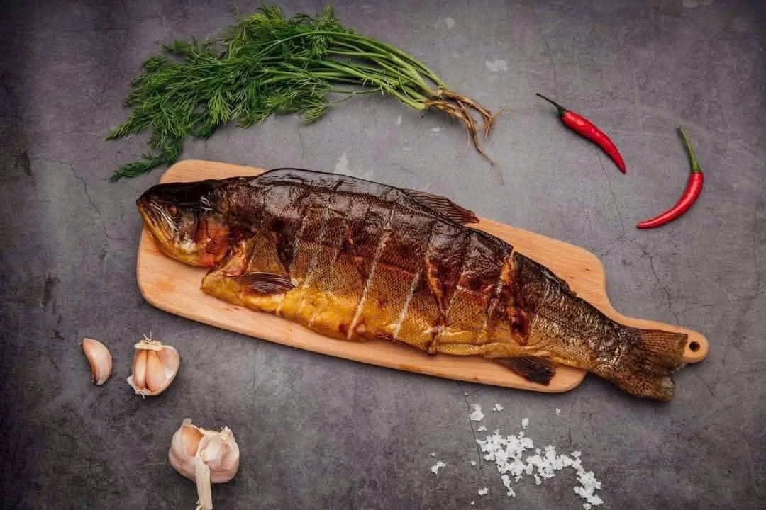 cá hồi hun khói Sa pa