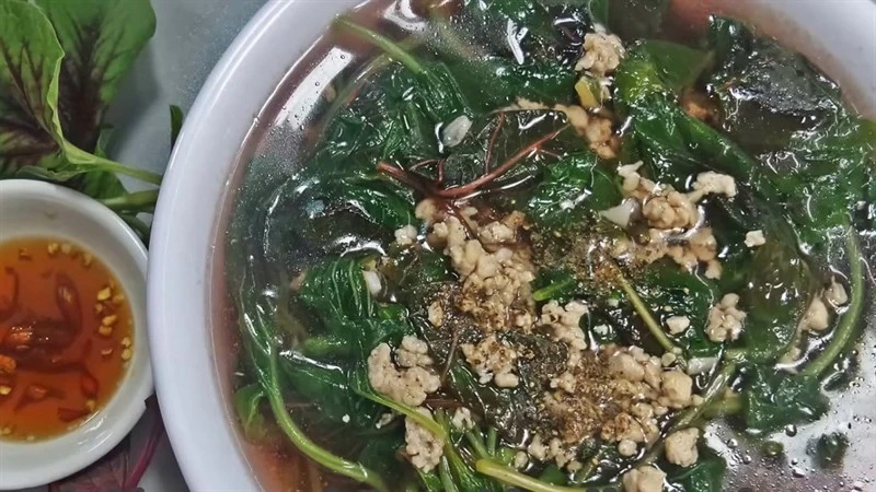 Canh rau dền thịt băm