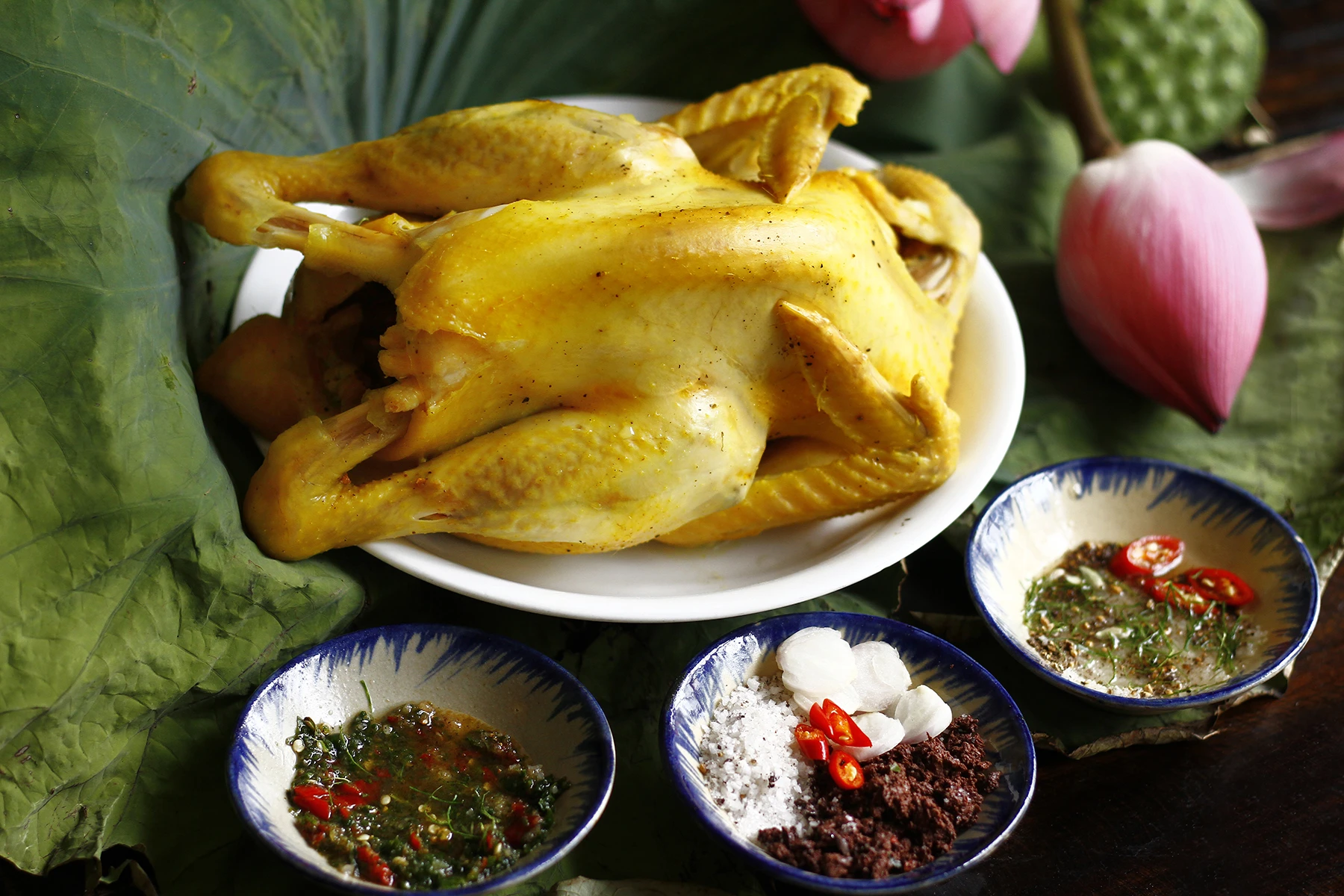 Gà thả vườn luộc