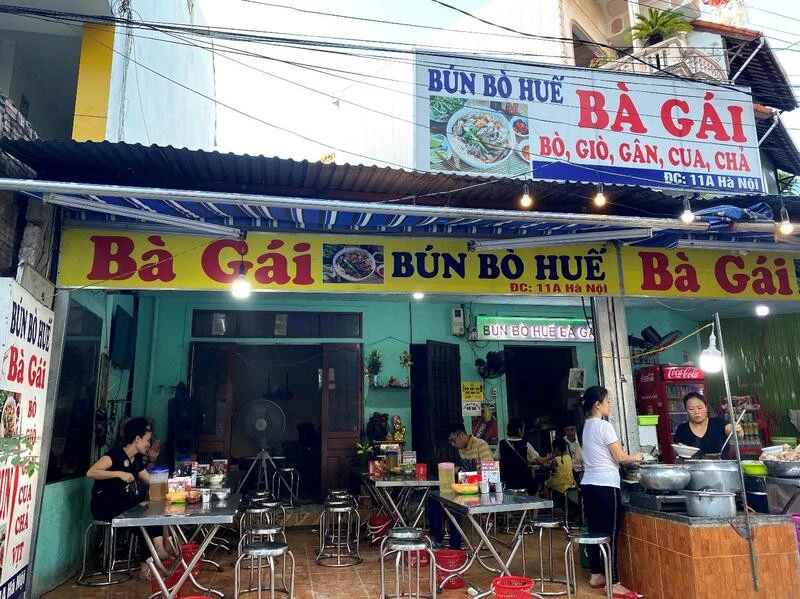 2.10. Bún bò Huế bà Gái