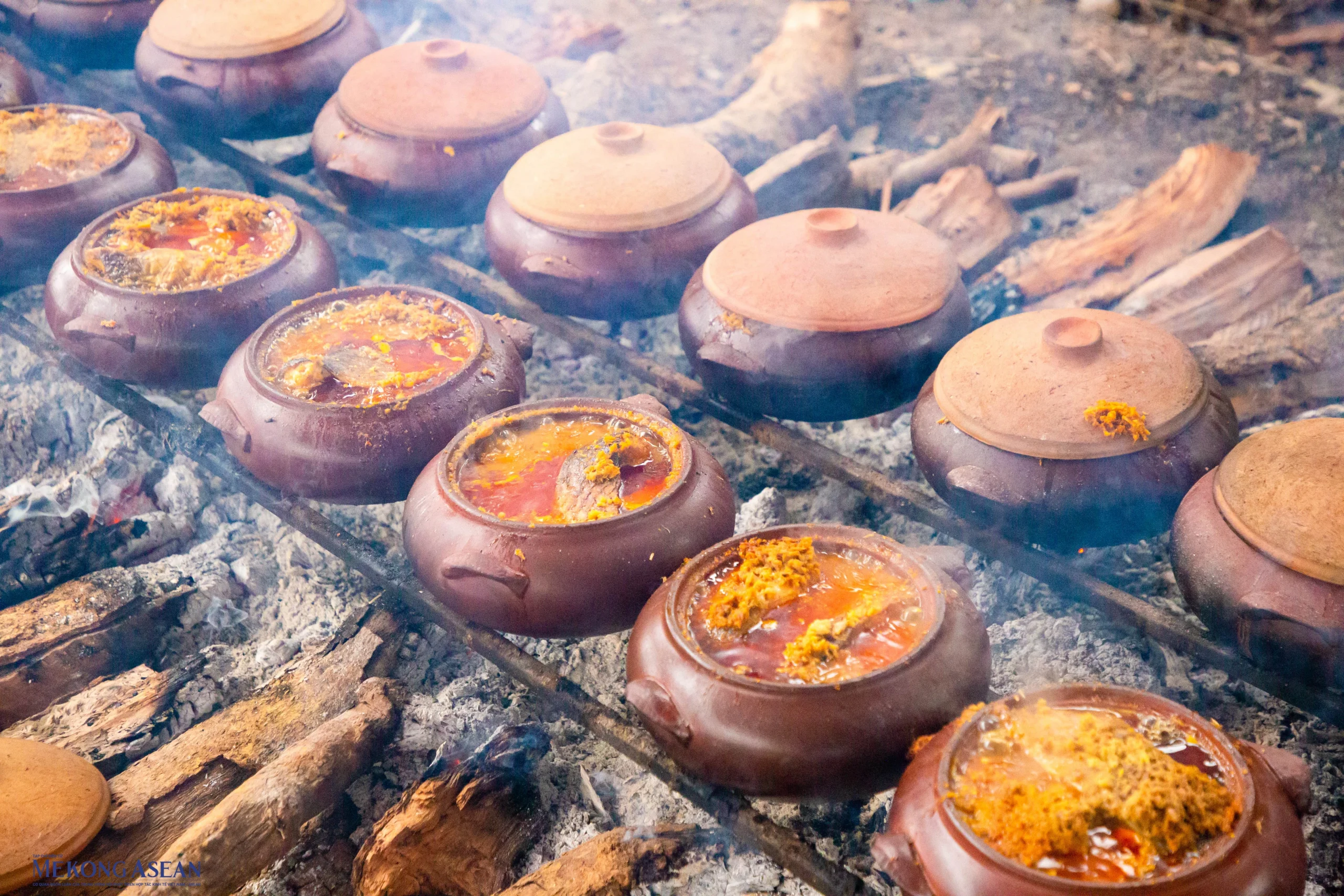 2. Cách làm cá kho Vũ Đại rất kỳ công 