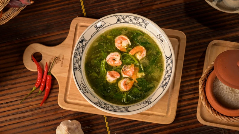 Canh rau tập tàng