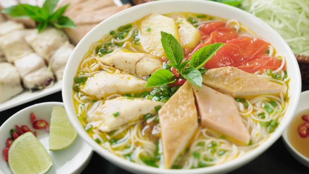 Top 10 Quán bún cá Quy Nhơn - Ngon nức tiếng, ăn là mê ngay | Xanh SM