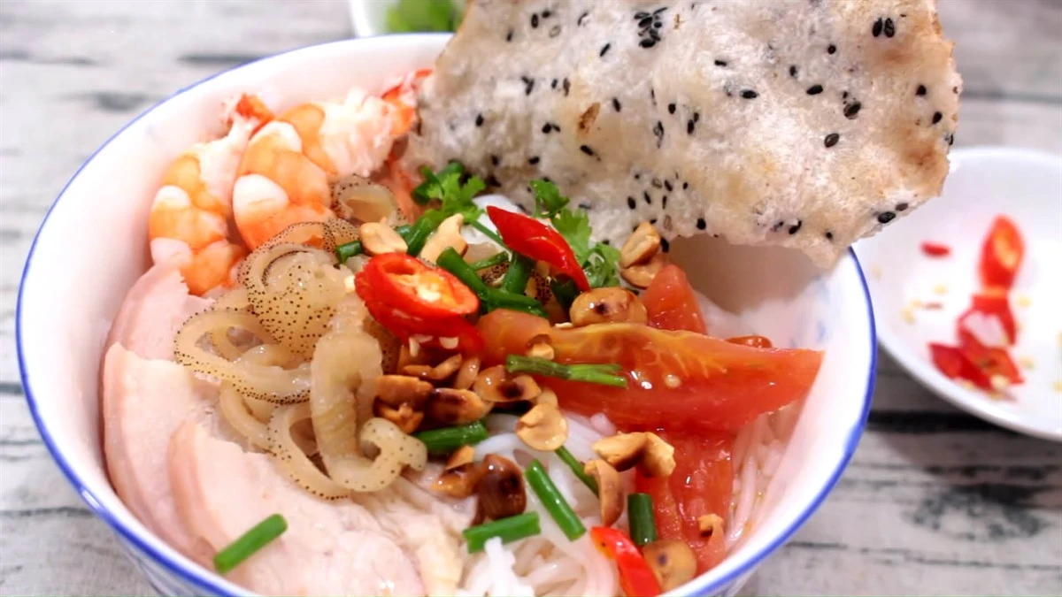 Cách nấu bún sứa tươi nước lèo ngon đậm đà thanh ngọt đơn giản